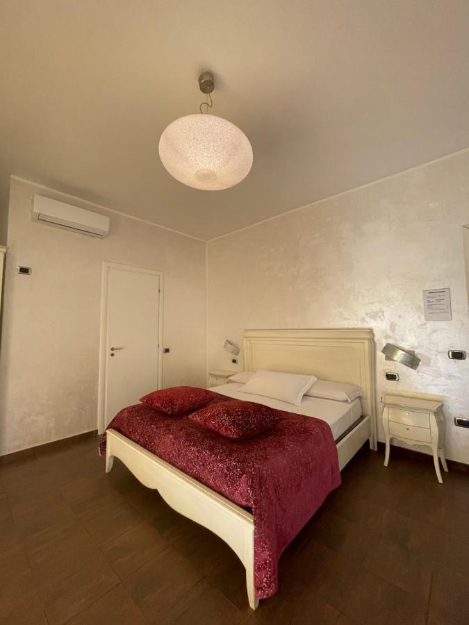 B&B Salerno In Luaran gambar