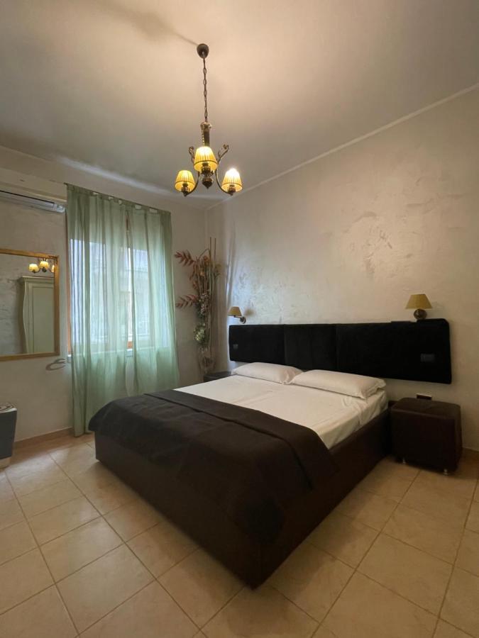 B&B Salerno In Luaran gambar