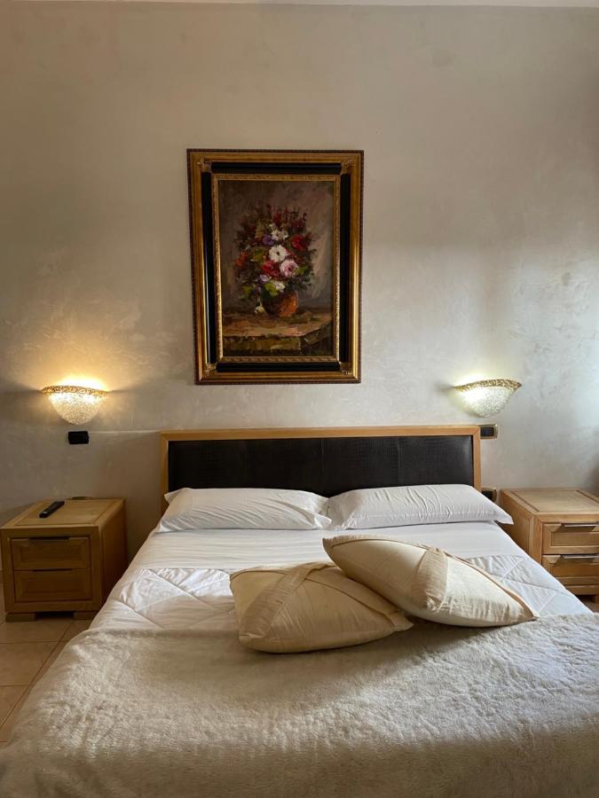 B&B Salerno In Luaran gambar