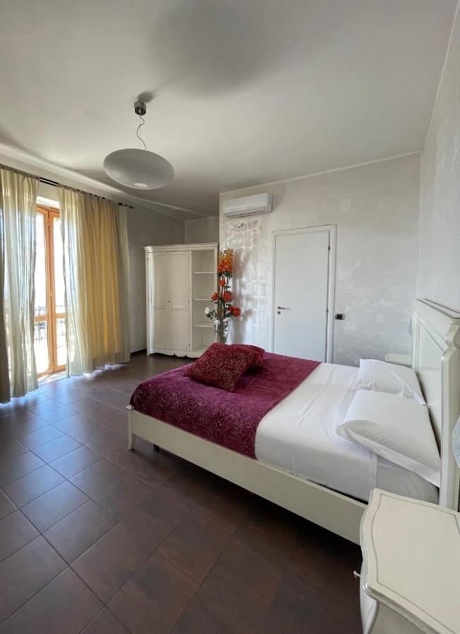 B&B Salerno In Luaran gambar